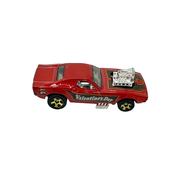 Hot Wheels 2017 HW Holiday Racers Rodger Dodger 1970 Remake Car Diecast 1/64 Min - Picture 2 of 6